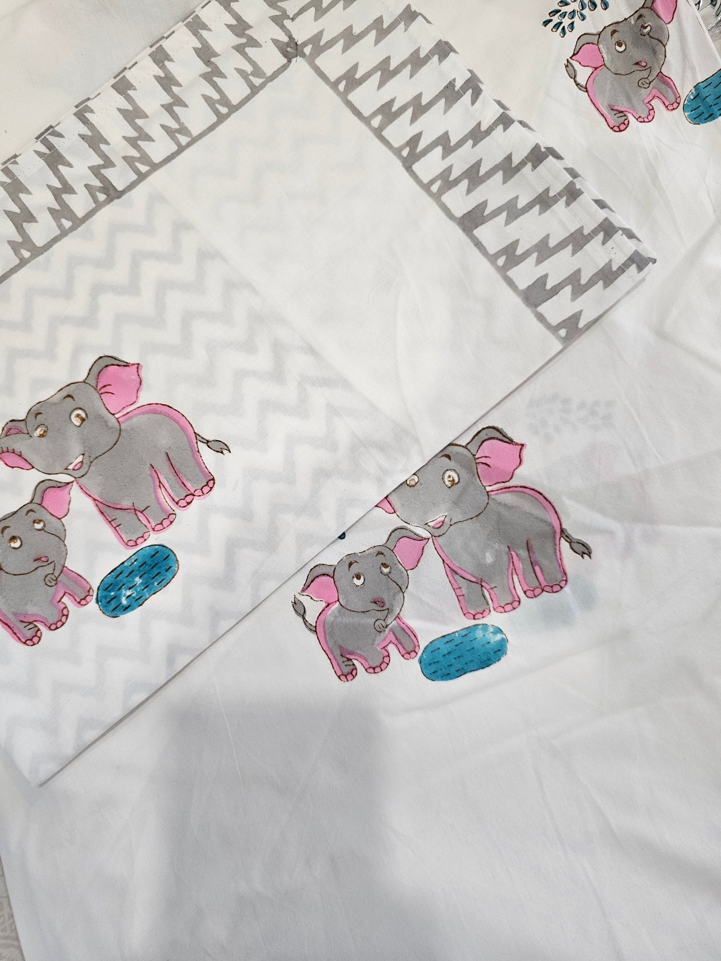 Handmade Block Printed Bedsheet (Elephant)