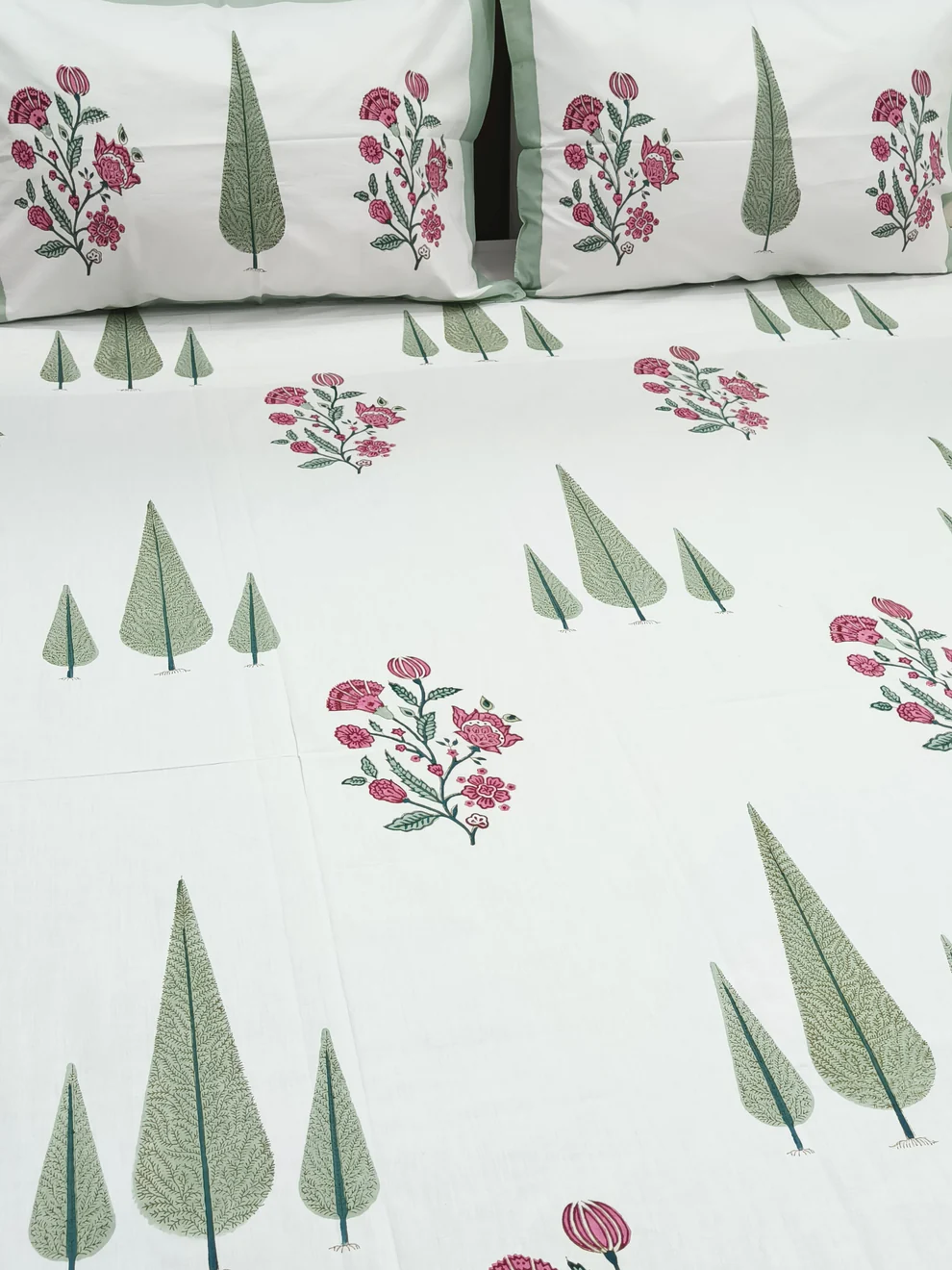 Palm Tree Floral Handmade Block Printed Bedsheet (Fitted)